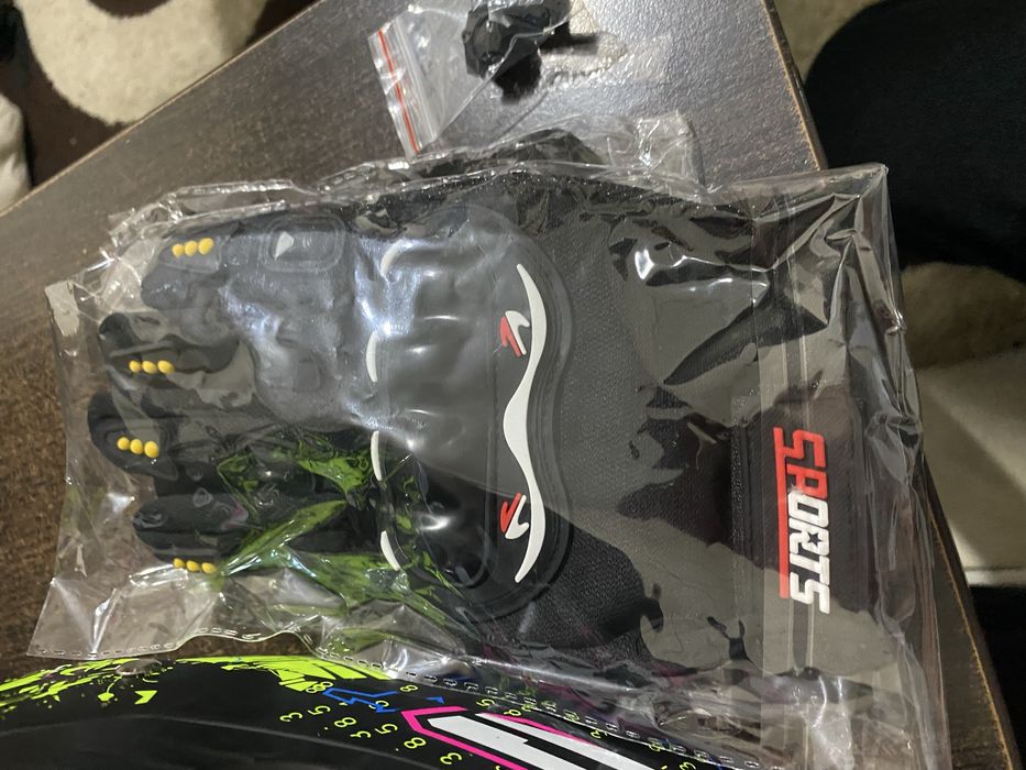Casca de enduro