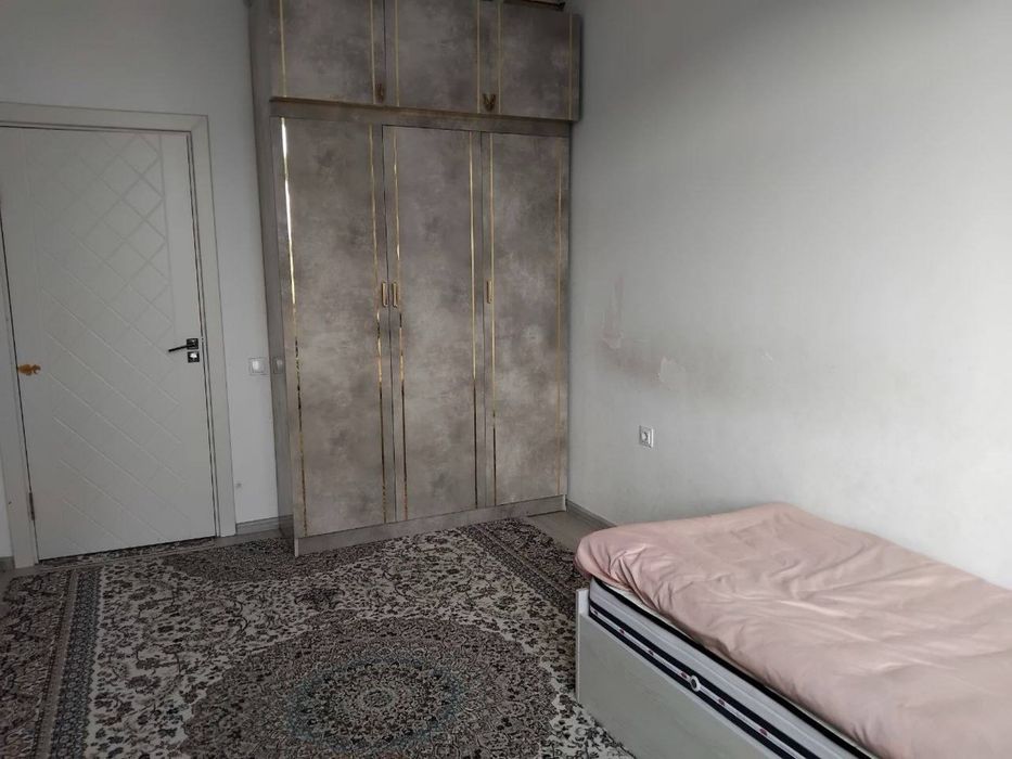 Сдаётся 3 х комнатная квартира Яшнабад рн Рисовый базар. Ор Ислом Ота.