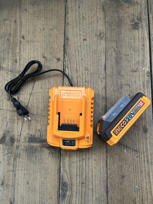 Pachet acumulator si incarcator Ingco / Total, nou