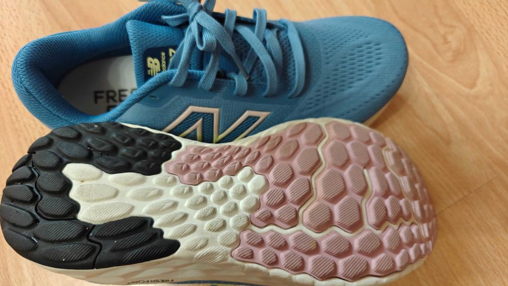 Дамски спортни маратонки New Balance Fresh Foam х Evoz V4