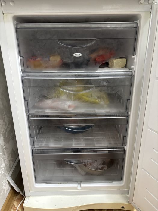 Продам холодильник