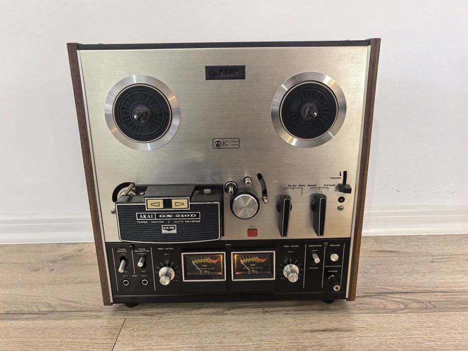 Magnetofon Akai GX 210D made in Japan