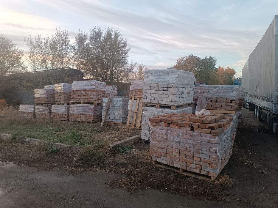 Красный кирпич бу