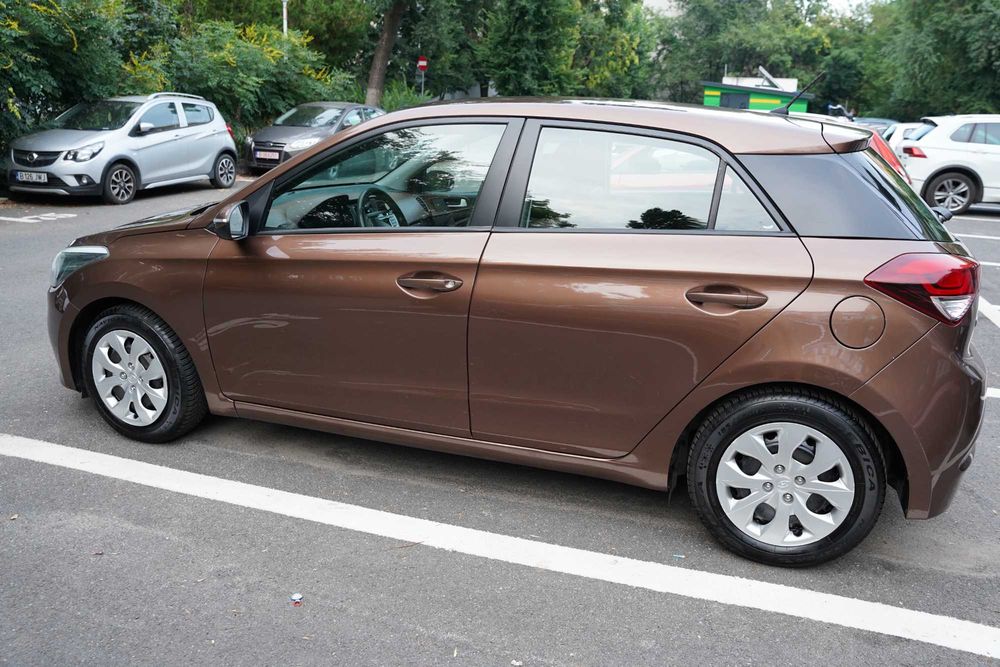 HYUNDAI i20 2015 — imagine 3