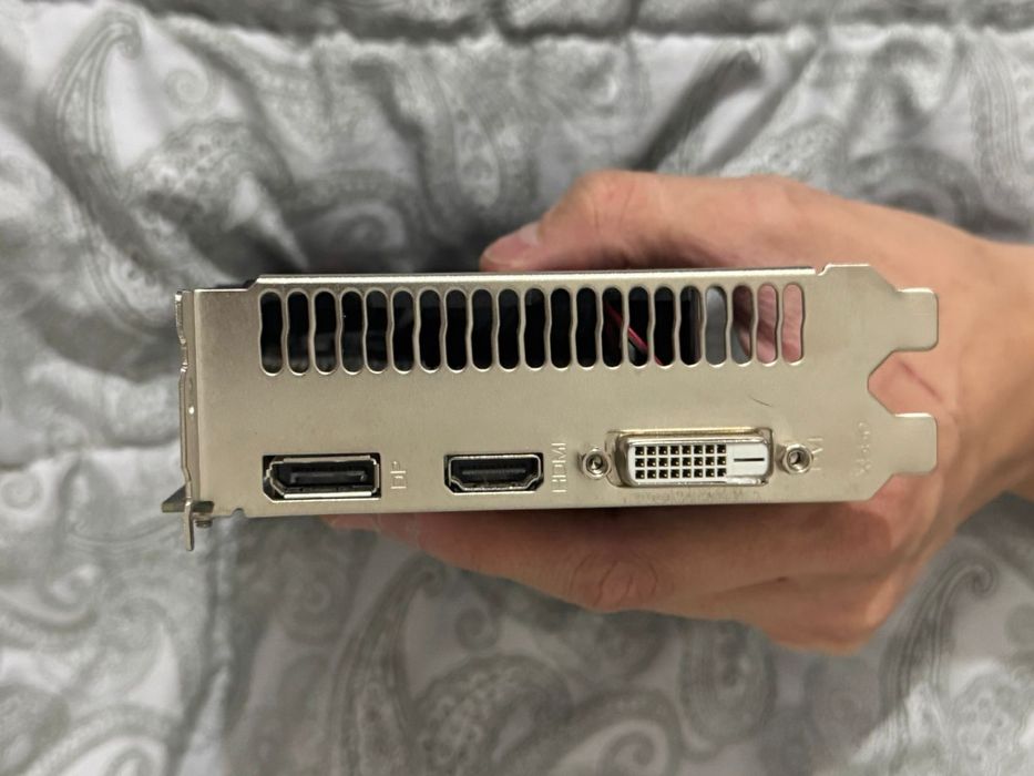 Видеокарта AMD RX 550/550X