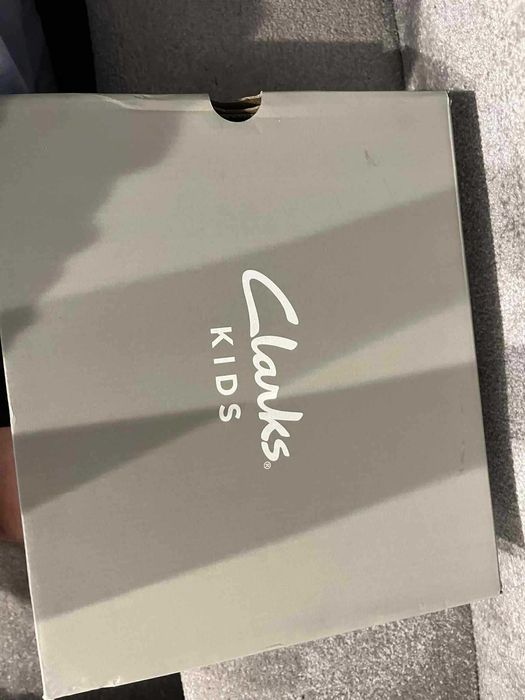 Чисто Нови необувани детски Лоуфъри размер 37ми CLARKS