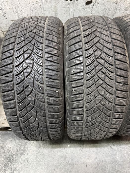 225/50/17 GoodYear 4бр дот21