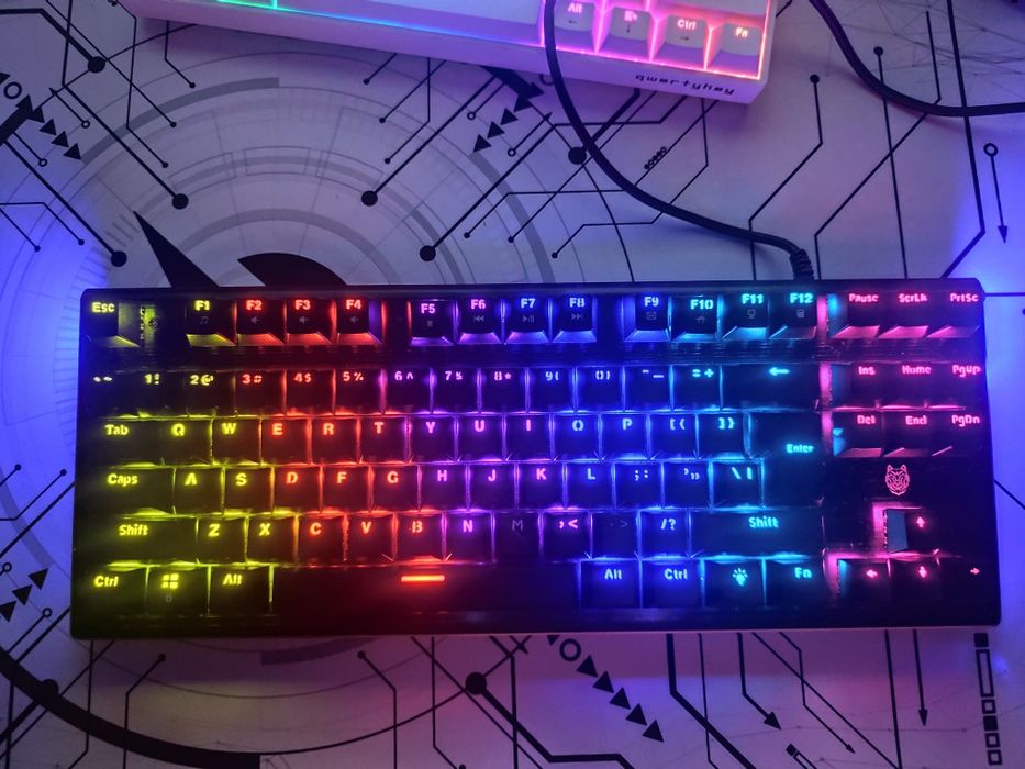 Vând tastatura a+ k74