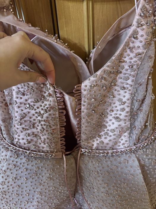 Vand rochie facuta la comanda