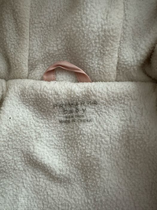 Vand combinezon marimea 74,pentru fetite!