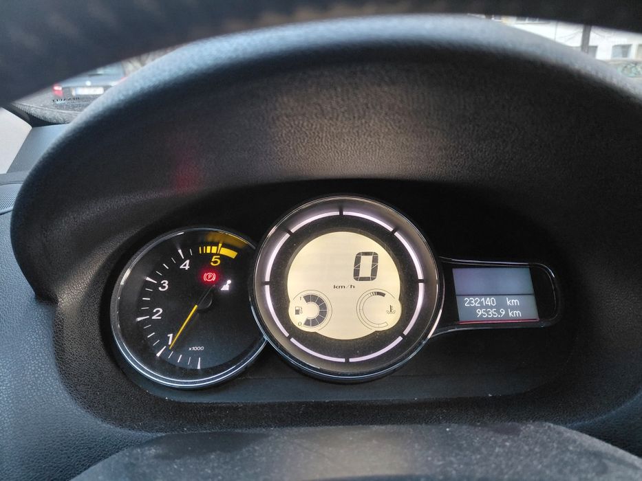 Vand renault megane 3 1.9 dci