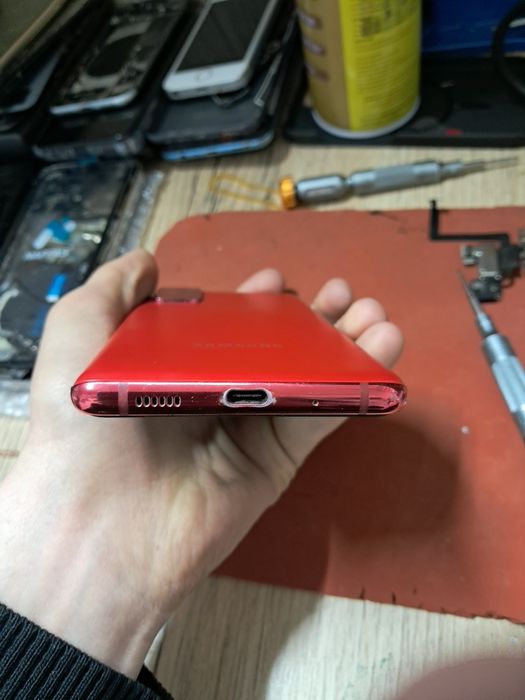 Самсунг с20 FE..