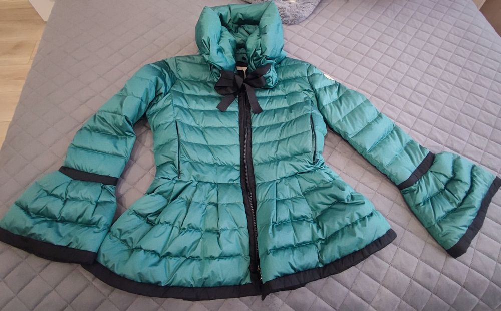 Moncler Страхотно яке гъши пух