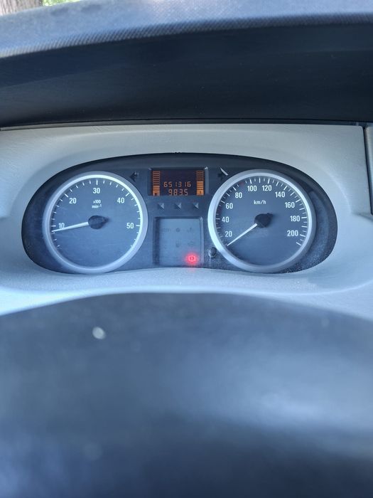Opel Vivaro 8+1 Pasul lung Oferta