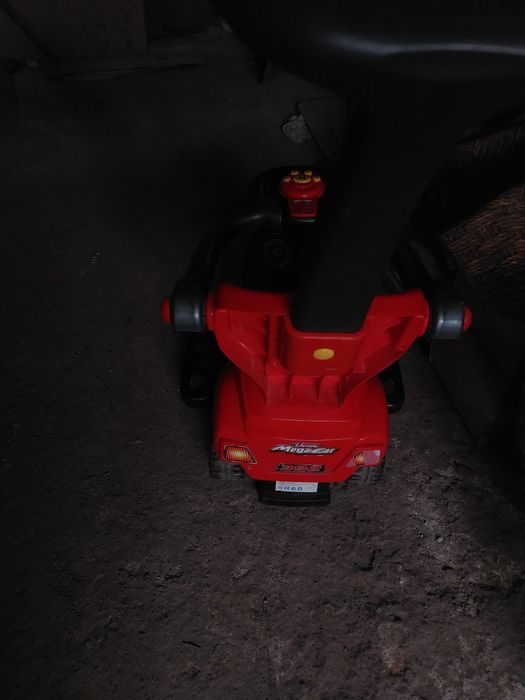 Детска музикална количка