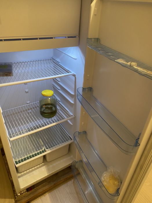 срочно! продам холодильник