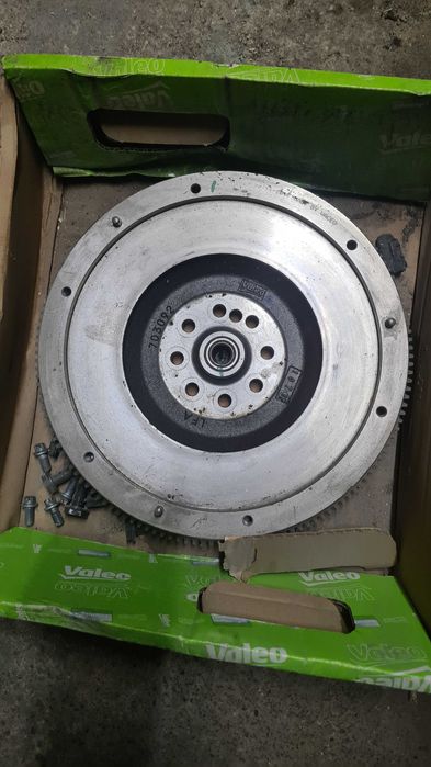 комплект съединител valeo за мерцедес спринтер 212/313