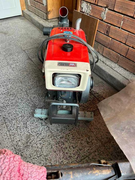 Водна помпа с дизелов двигател