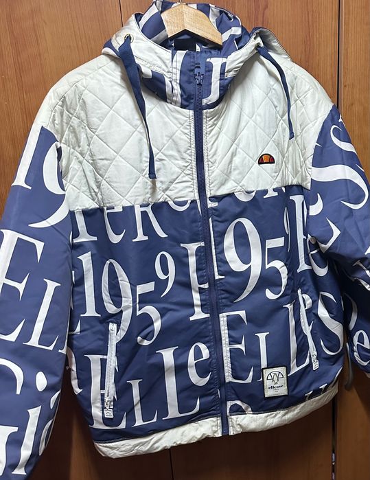 Дамско яке с качулка Ellese