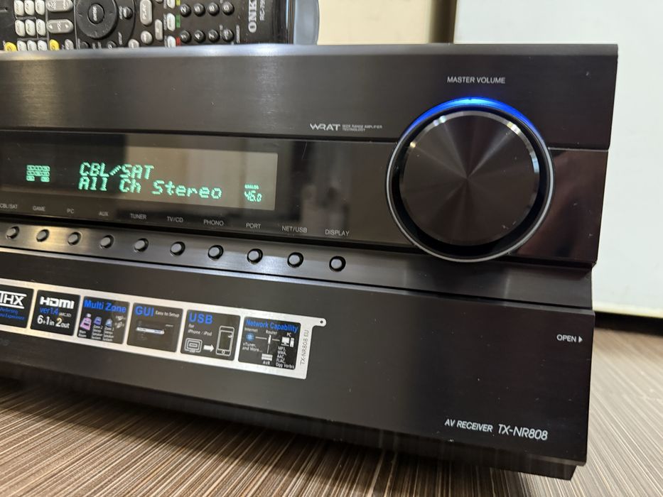 Onkyo TX-NR808 resiver