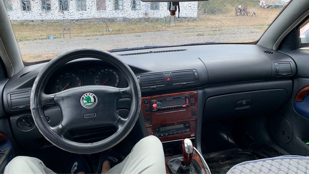 Skoda Superb 2003