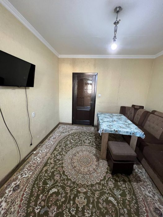 коратош квартира 3-хонали Шайхон тохир тумани