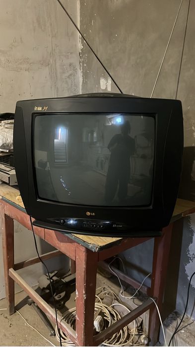 Телевизор цветной