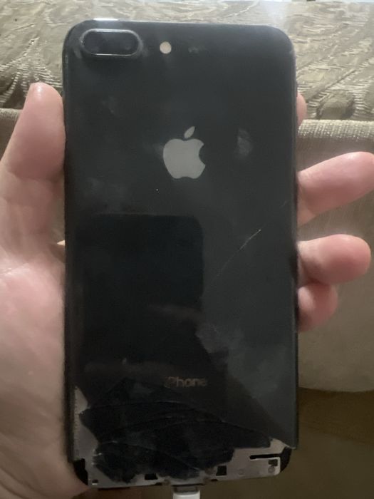 Айфон 8+ рабочий 64 гб