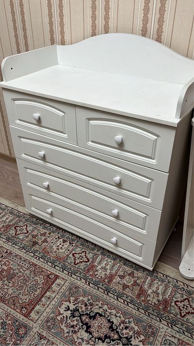 Продается детская кровать с комодом