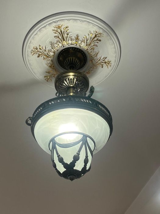 Продам люстры в хорошем состоянии