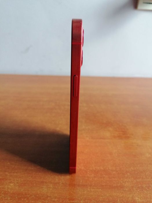 Iphone 12 в много добро състояние