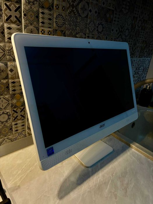 Calculator ACER ALL-IN-ONE C20-720 (Monitor si Unitate Integrata)