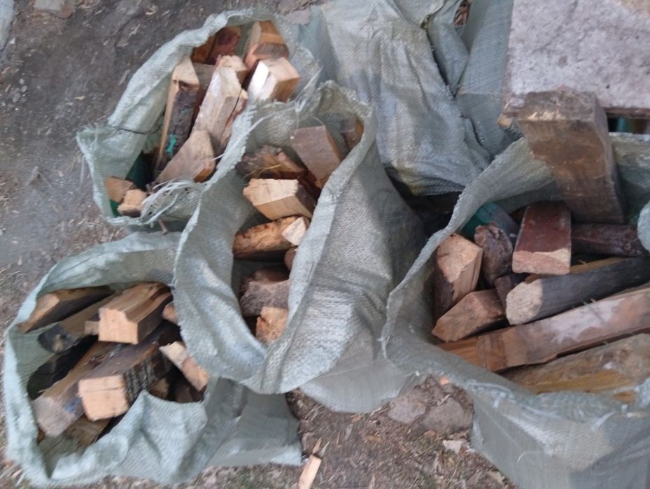 Дрова сухие, рубленные