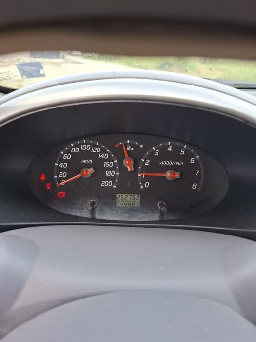 Nissan Micra 1.4 бензин 2004 г. на части