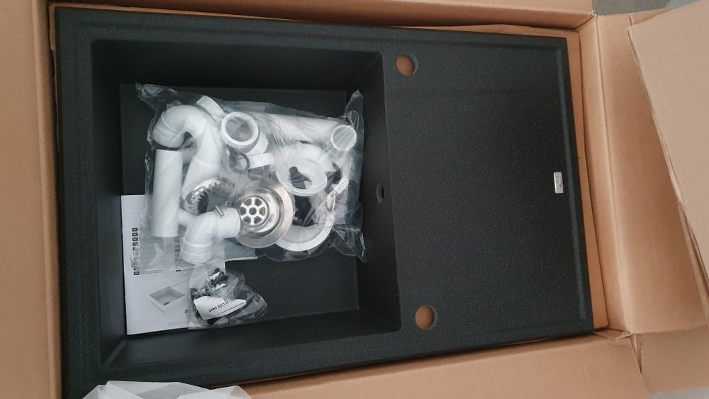 Produsul este nou ,nu a fost montat.