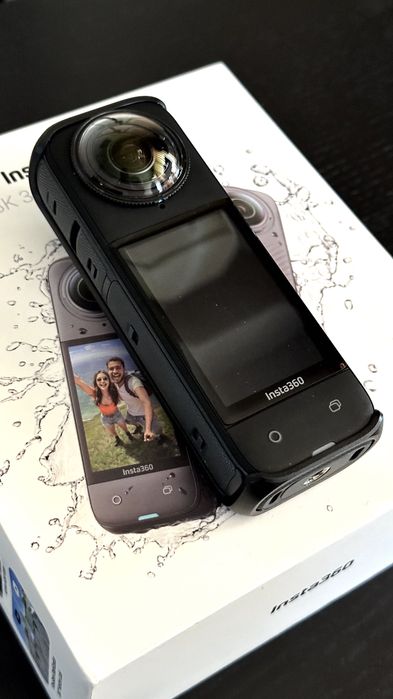 Insta360 X4 8K + допълнителна батерия + стик - КАТО НОВА