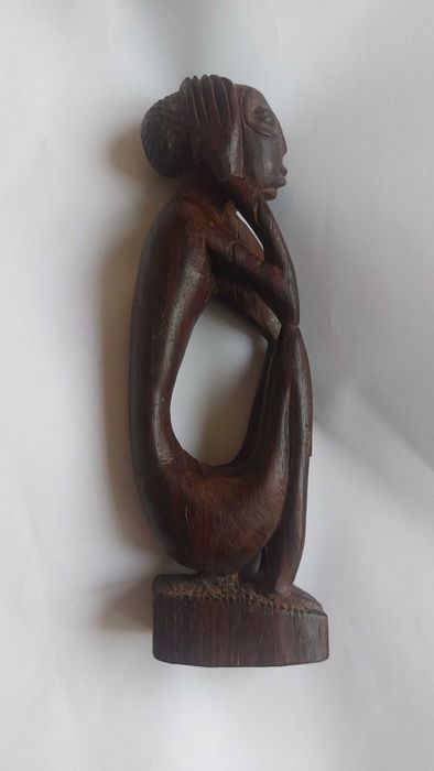 Оригинална африканска дървена скулптура