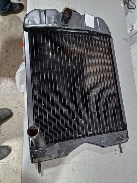 Radiator tractor Massey ferguson 135 nou din cupru original cu 3 rindu