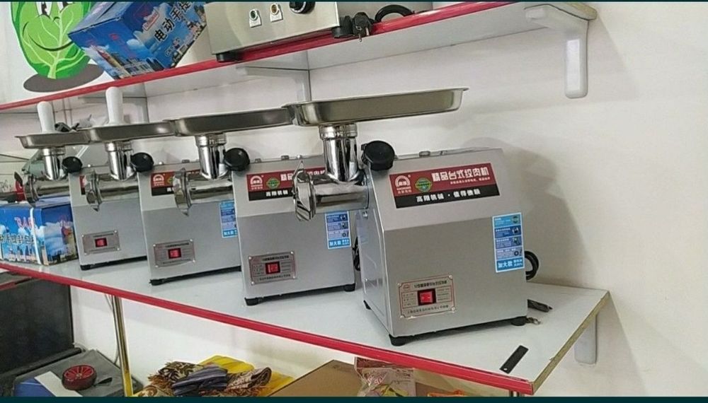 Go'sht qiymalagich myasrobka Professional Uskuna