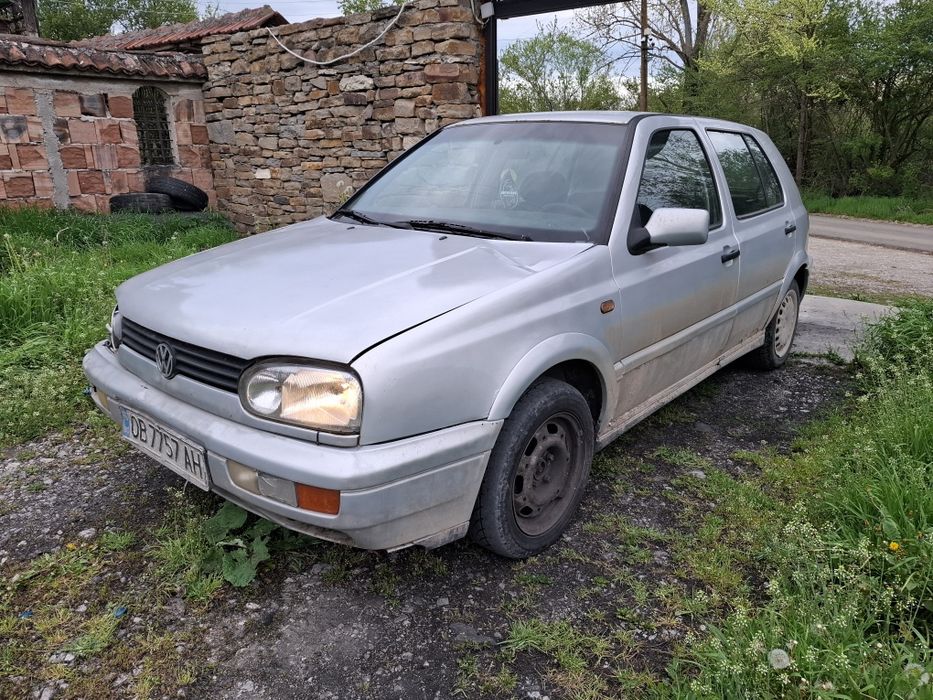 Продавам Golf 3 1.9 tdi 90 коня ,