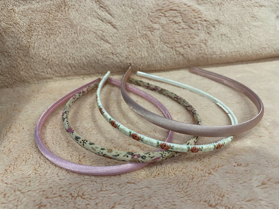 Аксесоари за Коса (Chanel, LV, Gucci и др) + Мини преса и Чантичка