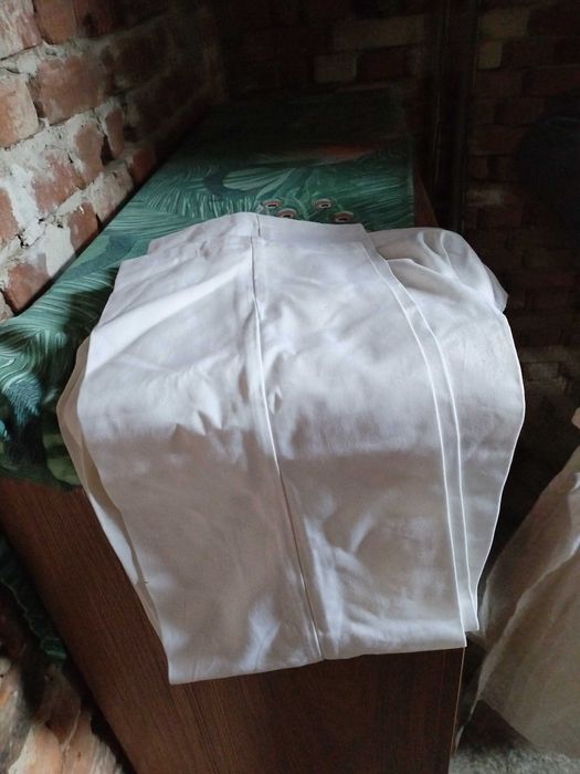 Ново дамско работно облекло за кухня