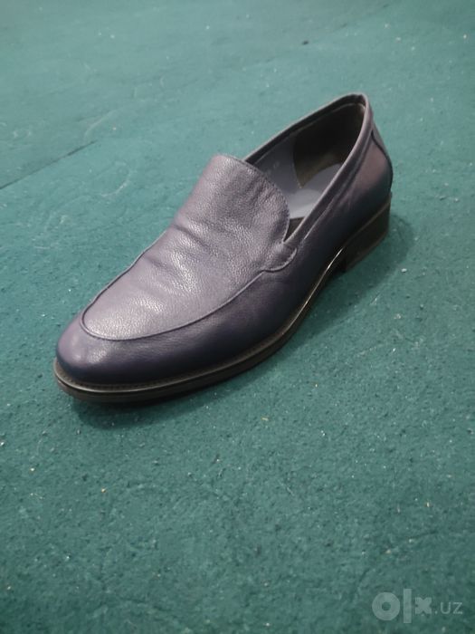 Sifatli oyoq kiyim  Klassic va Pol Klassica uchun. Louis Vuitton brend