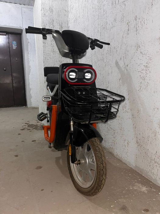 Электро мопед продаю
