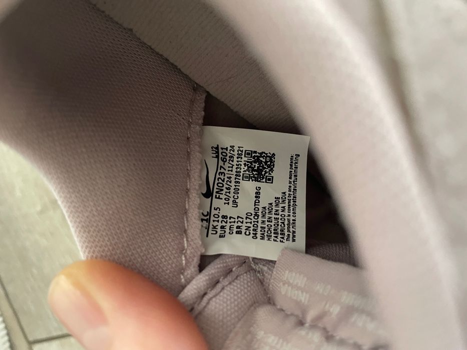 Nike маратонки момиче 28 р-р