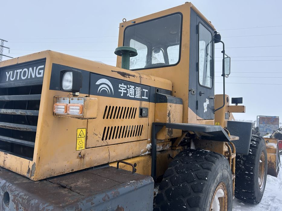 Погрузчик двух кубовый китай