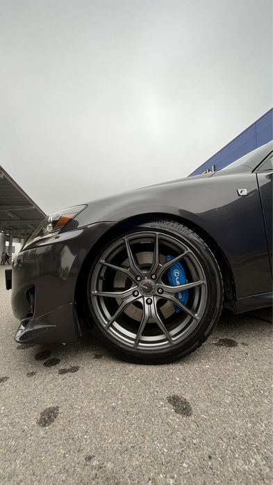 Диски 18 vossen.