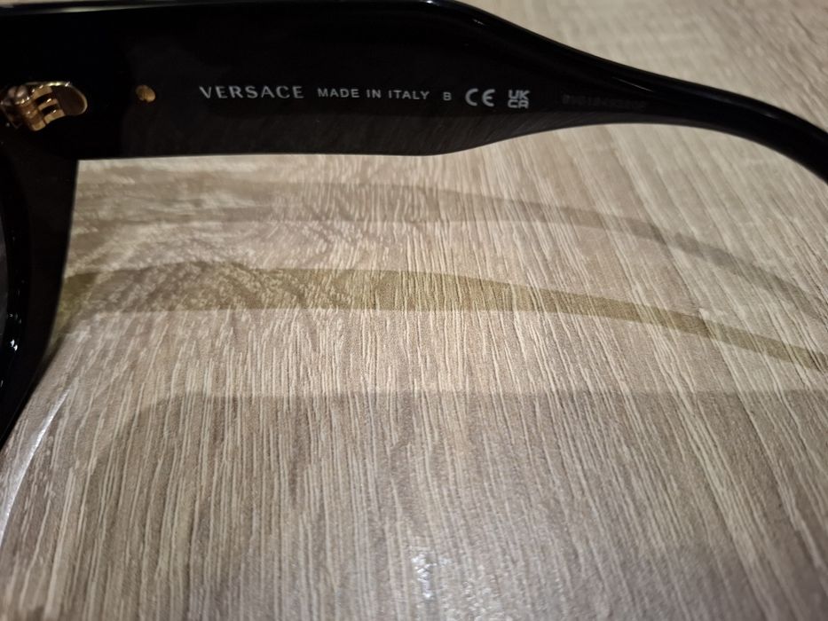 Слънчеви очила Versace