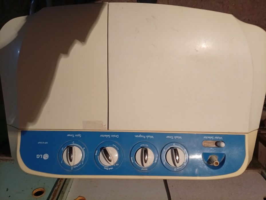 Kir yuvish mashinasi polavtomat