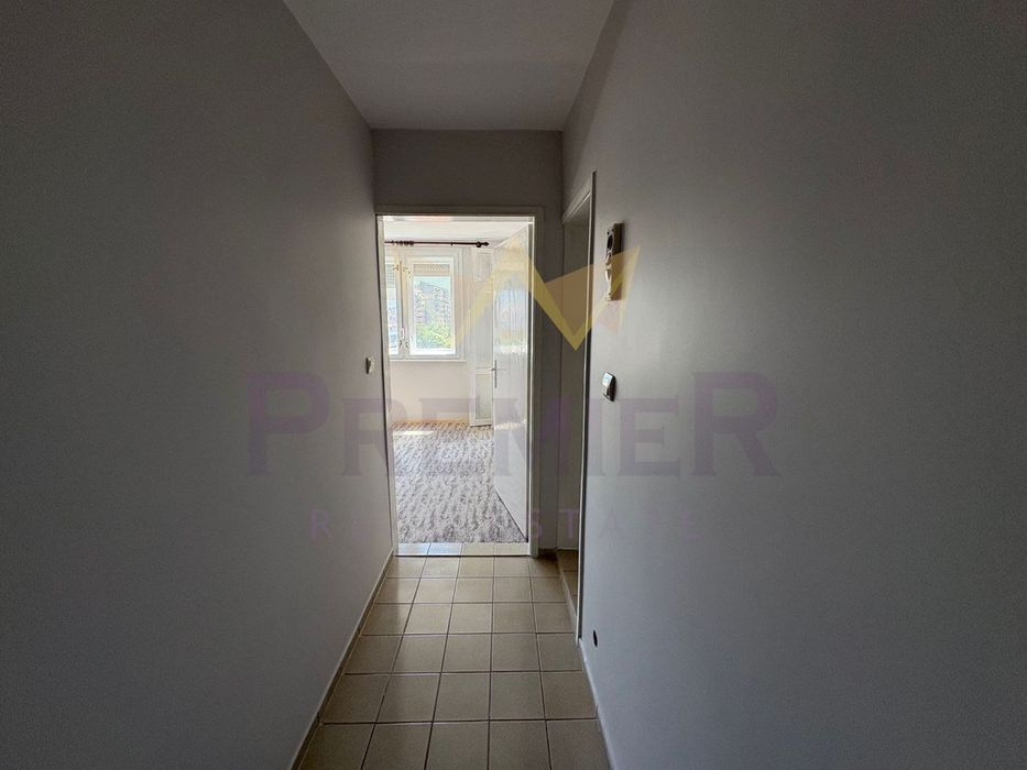 Продава се Тристаен апартамент в Варна, Автогара - 87 кв.м за 1610 €/кв.м - Снимка #6